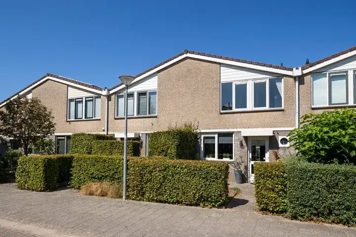 Tussenwoning te koop: Torenvalk 51, Harmelen-Noord (dorp) Harmelen