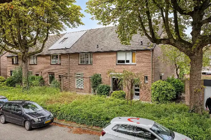 Terraced house for sale: Trambrugweg 18, West Helmond