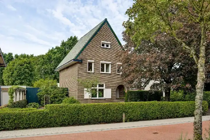 Vrijstaande woning te koop: Tramstraat 17, Kern Roggel Roggel