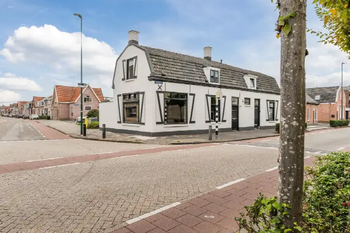 Corner house for sale: Tramstraat 65, Centrum Dongen