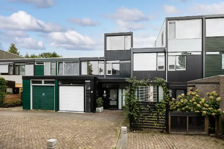 Tussenwoning te koop: Travertijn 35, Alandsbeek-West Leusden