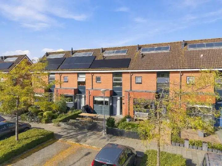 Terraced house for sale: Trilgras 11, Rietgras en omgeving De Goorn