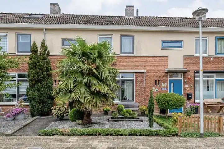 Tussenwoning te koop: Troelstrastraat 28, Olst Centrum-Oost Olst