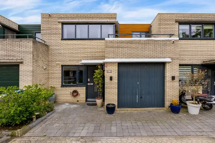 Tussenwoning te koop: Troikastraat 12, Danswijk Zuidwest Almere