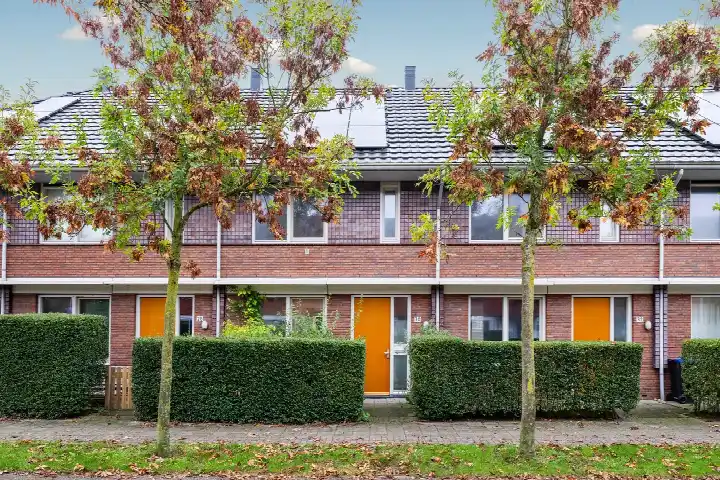 Tussenwoning te koop: Trompetbloemlaan 30, Vleuterweide-West Vleuten