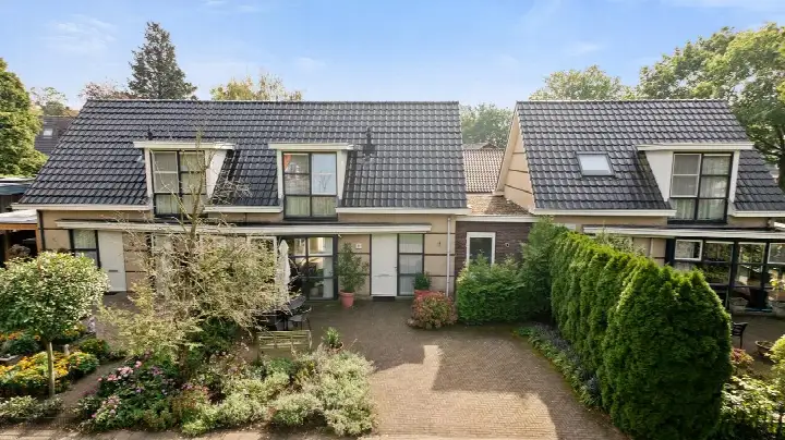 Tussenwoning te koop: Tromplaan 2, Zeeheldenwijk Voorthuizen
