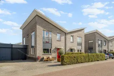 Tussenwoning te koop: Tubadreef 37, Muziekland III Harderwijk