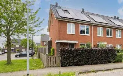 Hoekwoning te koop: Tuilseveldweg 2, Verspreide huizen Tuil Tuil