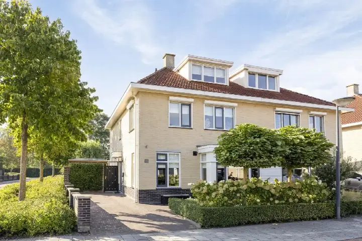 Corner house for sale: Tuinderij 22, Centrum IJsselmuiden Ijsselmuiden