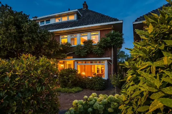 Hoekwoning te koop: Tuindorpstraat 19, Binnenstad-West Hengelo
