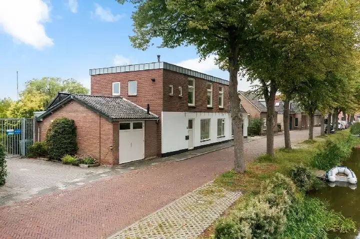 Semi-detached for sale: Tuinen 56, Franeker Vliet Tuinen en Frisia Franeker