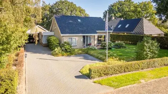 Detached house for sale: Tussendijken 18, Burgum Burgum