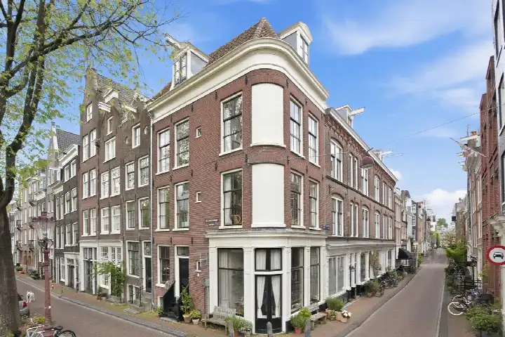 Apartment for sale: Tweede Leliedwarsstraat 5-2, Bloemgrachtbuurt Amsterdam
