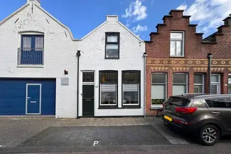 Terraced house for sale: Tweede Reedwarsstraat 42, Indische Buurt-Zuid Dordrecht