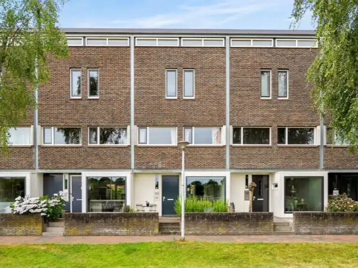 Terraced house for sale: Twistvlietpad 143, Frankhuis Zwolle