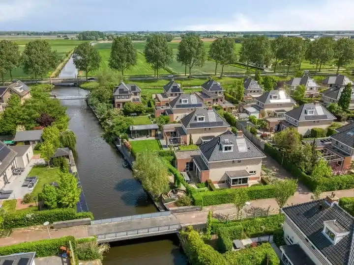 Vrijstaande woning te koop: Uithofweide 9, Altena Hellevoetsluis