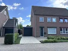 Twee-onder-één-kap te koop: Uranus 4, Oostburg Oostburg