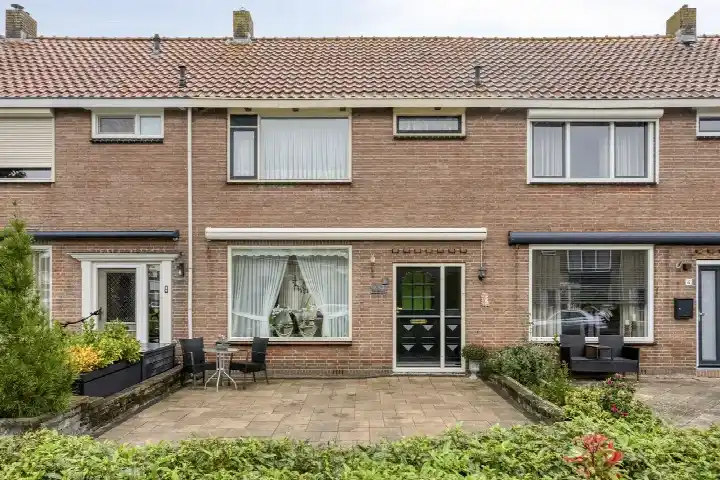 Tussenwoning te koop: Urkerstraat 6, Volendam-Rozettenbuurt Volendam