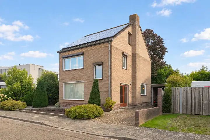 Vrijstaande woning te koop: Urnenveldstraat 2, Kerensheide Stein