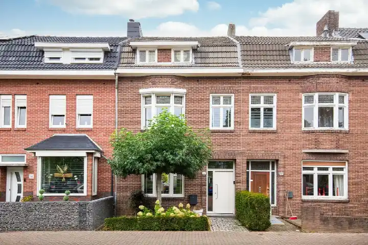 Terraced house for sale: Ursulastraat 57, Bleijerheide Kerkrade