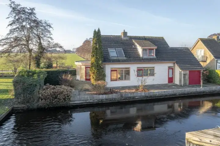 Detached house for sale: Utbuorren 33, Terherne Terherne
