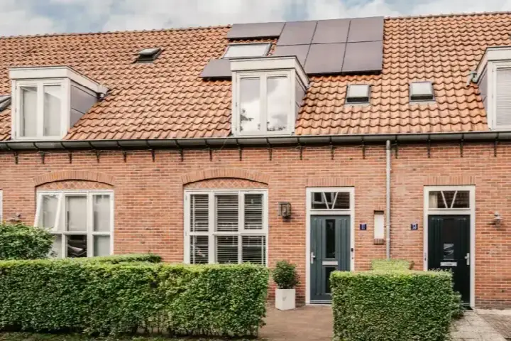 Terraced house for sale: Utrechtlaan 11, Provincienbuurt Heemstede