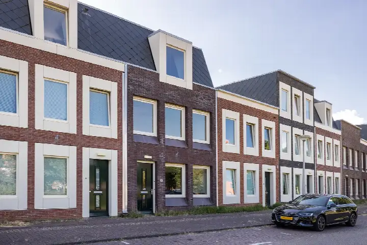 Tussenwoning te koop: Utrechtse Heuvelrug 20, Vleuterweide-West Vleuten