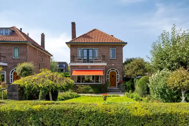 Detached house for sale: Utrechtsestraatweg 71II, Staatsliedenkwartier Woerden