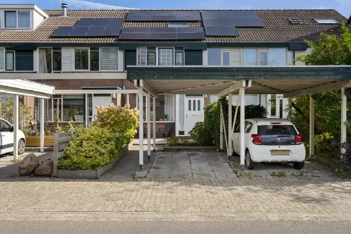 Tussenwoning te koop: Vaargeul 14, Lewenborg-West Groningen