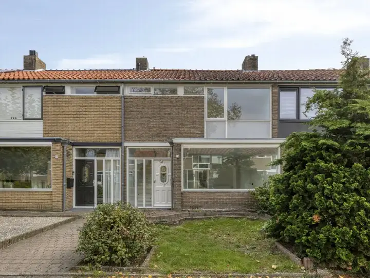 Tussenwoning te koop: Vaartbossen 16, Doornbos-Linie Breda