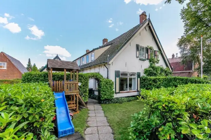 Tussenwoning te huur: valkenaarstraat 113A, De Zuid Huizen