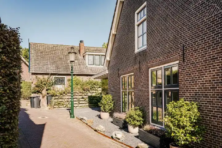 Twee-onder-één-kap te koop: Valkenaarstraat 21, De Noord Huizen