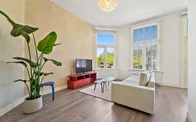 Appartement te koop: Valkenbosplein 23, Valkenboskwartier 'S-Gravenhage