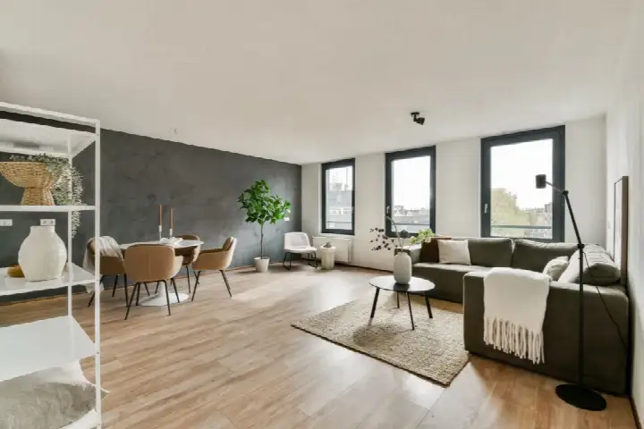 Appartement te koop: Valkenburgerstraat 22F, Uilenburg Amsterdam