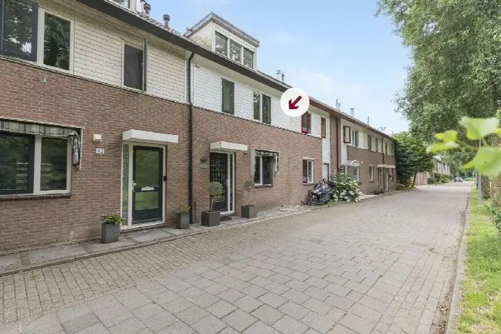 Terraced house for sale: Valkenburgsingel 44, Beverwaard Rotterdam
