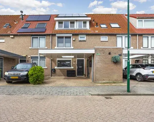 Tussenwoning te koop: Valkenkamp 421, Valkenkamp Maarssen