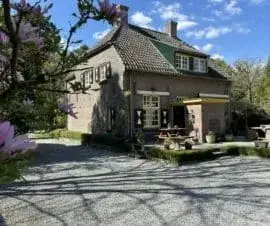 Vrijstaande woning te koop: Valkenswaardseweg 37, Verspreide huizen Waalre