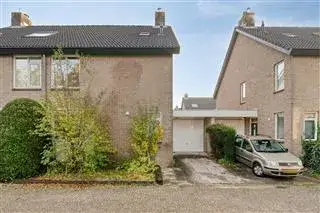 Tussenwoning te koop: Valreep 74, Galjoenbuurt Amstelveen