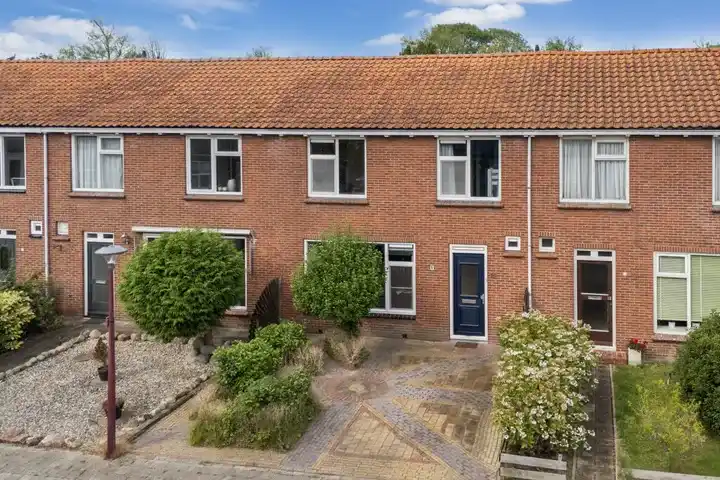 Tussenwoning te koop: Van Aitsemastraat 22, Dokkum Hoedemakerspolder Dokkum