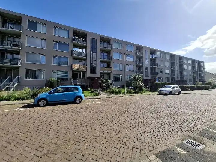 Appartement te koop: Van Almondestraat 78, Van Ewijckstraat en omgeving Dordrecht