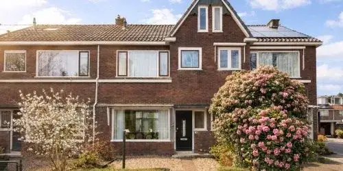 Terraced house for sale: van Baerlestraat 28, De Korte Akkeren Nieuw Gouda