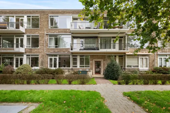 Apartment for sale: Van Beethovenlaan 22, Molenlaankwartier Rotterdam