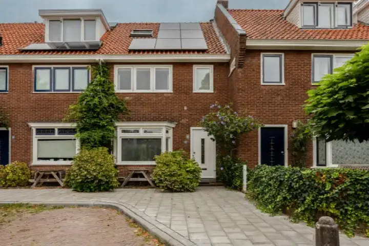 Tussenwoning te koop: van Beethovenstraat 41, Altrade Nijmegen