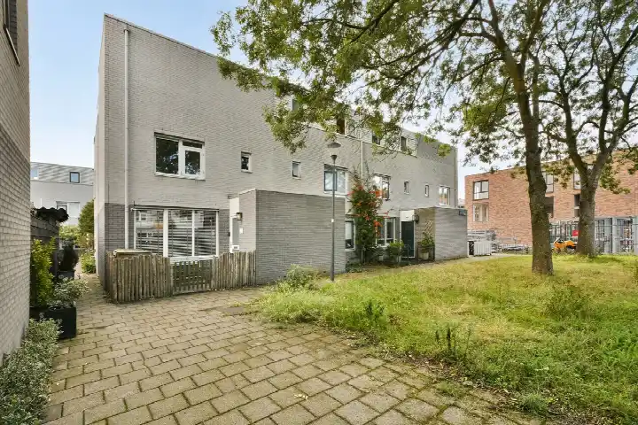 Hoekwoning te koop: Van Beverwijckstraat 8, Geleerdenbuurt Haarlem