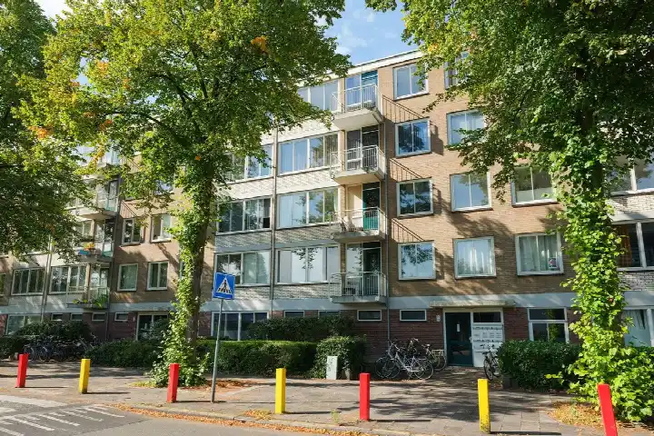 Apartment for sale: Van Bijnkershoeklaan 77, Transwijk-Noord Utrecht