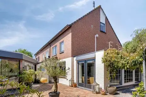 Corner house for sale: Van Deelenstraat 99, Oudheusden Oudheusden