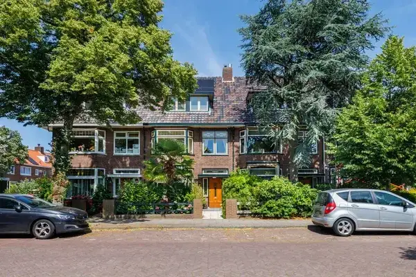 Tussenwoning te koop: Van Den Brandelerkade 19, Burgemeesterswijk Leiden