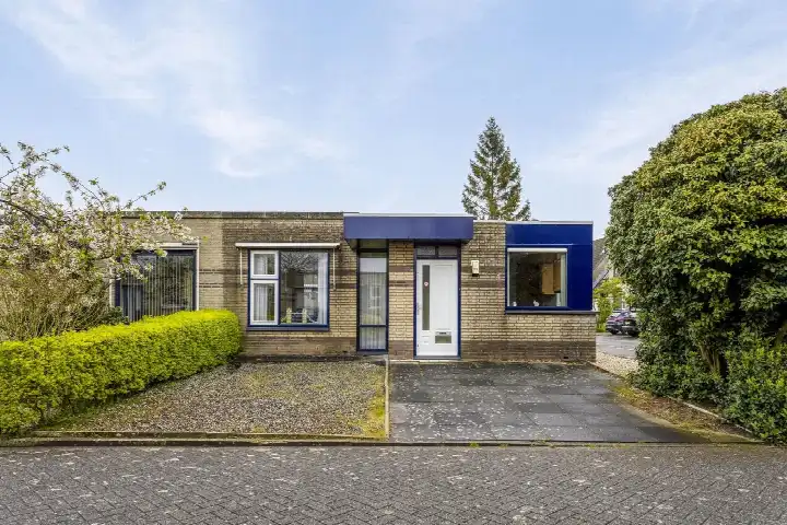 Hoekwoning te koop: Van den Broek-erf 119, Van den Broek-erf en omgeving Dordrecht