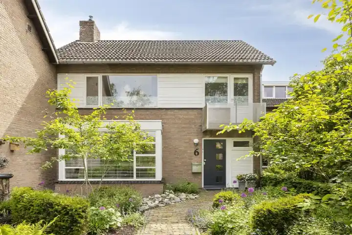 Tussenwoning te koop: van den Valgaetstraat 6, Van den Valgaetstraat e.o. Bergeijk