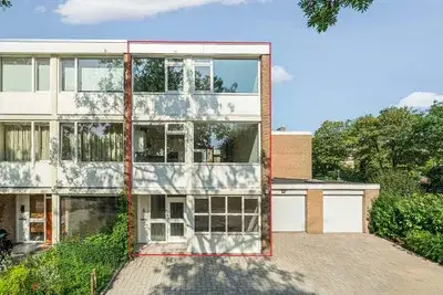 Terraced house for sale: Van der Boechorststraat 84, Buitenveldert-Zuidwest Amsterdam